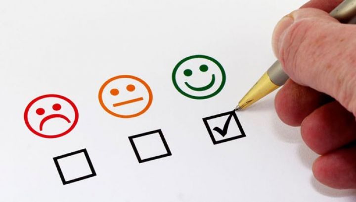 İnvestisiya şirkəti qiymətləndirici axtarır