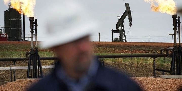 ABŞ-da buruqların sayının azalması nefti bahalaşdırıb