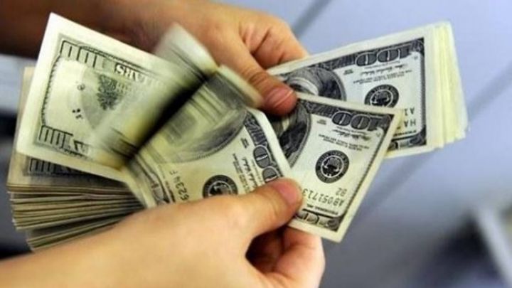 Dolların yeni rəsmi məzənnəsi açıqlandı