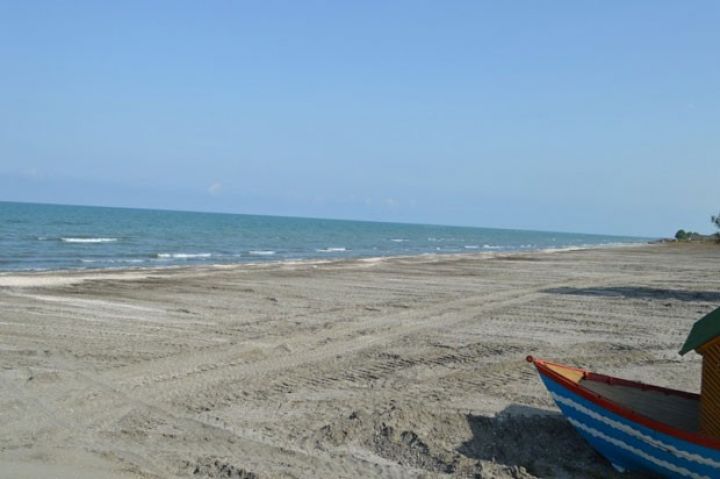 Türklər Lənkəranda yeni çimərliklər salır