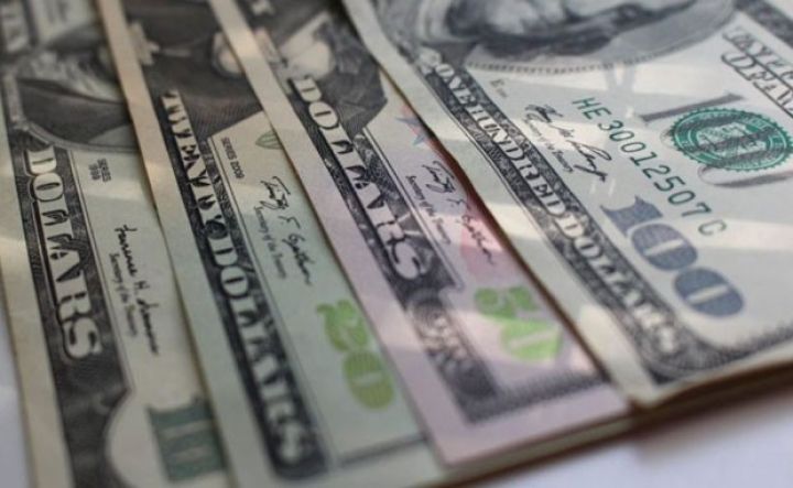 Dolların yeni rəsmi məzənnəsi açıqlandı