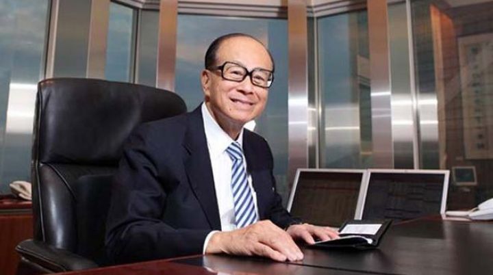 Dünyanın ən varlı 19-cu adamı təqaüdə çıxır