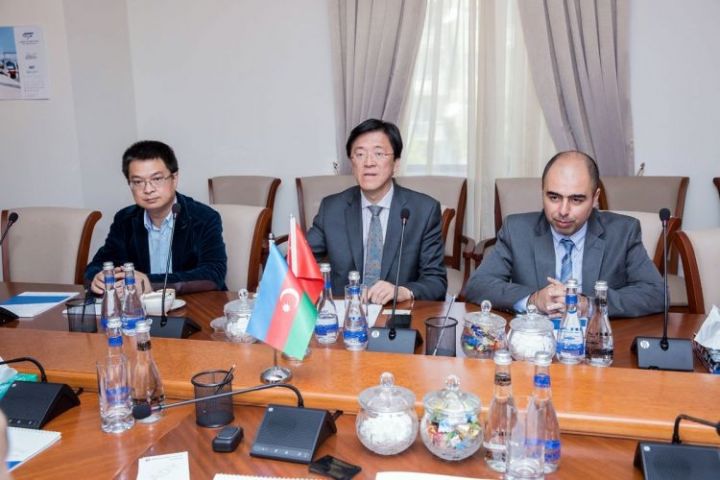 Çin şirkəti yüklərini Azərbaycandan daşıyacaq