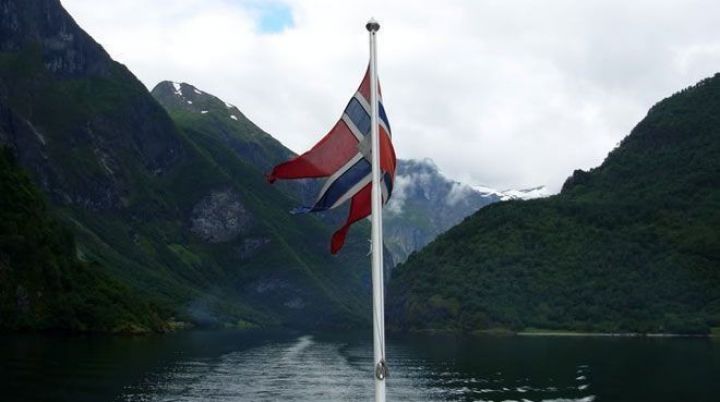 Dünyanın ən böyüyü ayrılır!