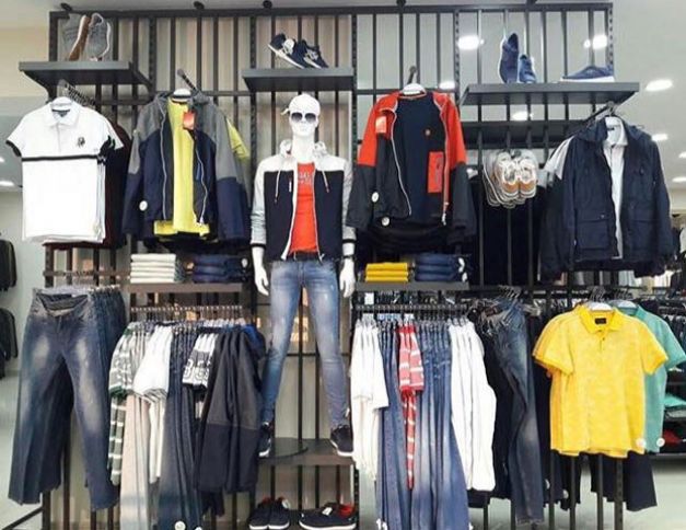 Vergilər geyim mağazalarında böyük yayındırmalar aşkar etdi