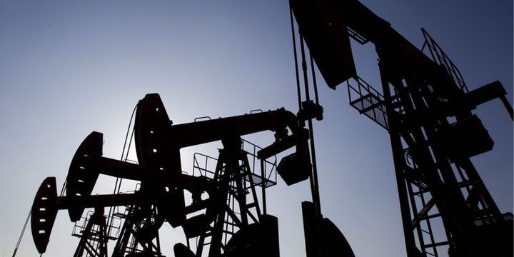 Qərbi Texas neftinin qiyməti də 50 dolları keçdi