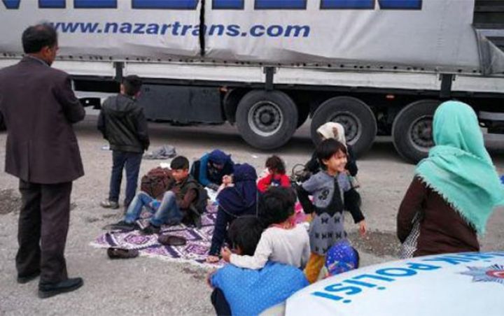 Bakıdan gedən yük maşınında 200 qaçaq tutuldu - Video