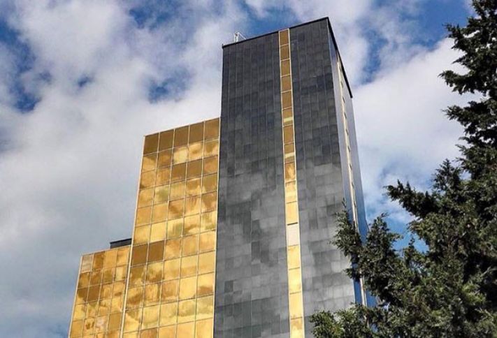 Banklara verilən kreditləri 10 dəfə azaldıb