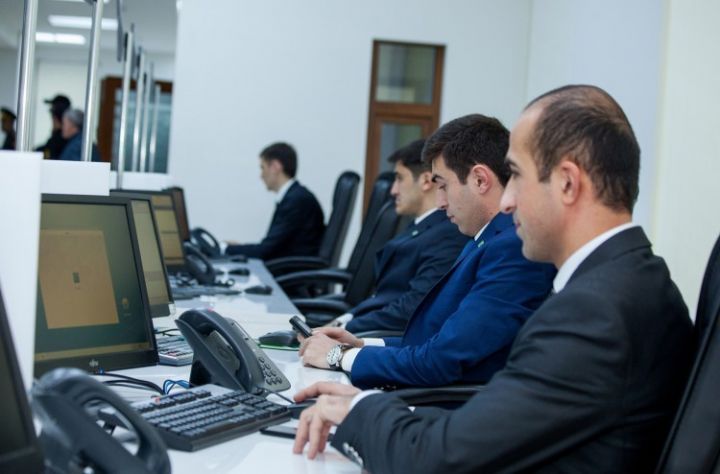 Bankların müştəri bazası ilin əvvəlindən 5%-dən çox artıb