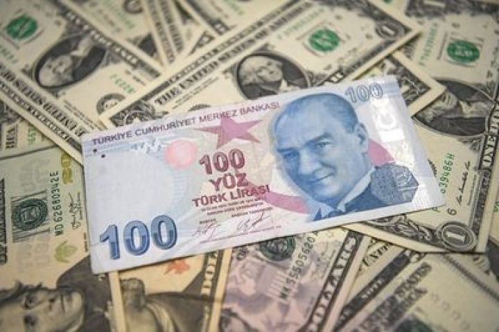 Dollar 6 lirədən aşağı düşüb