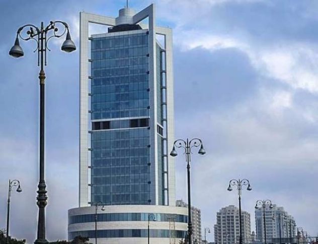 Büdcəyə 715 milyon manat transfer