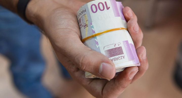 Maaşı sığorta şirkətinə köçürüb vergiləri ciblərinə qoyurlar