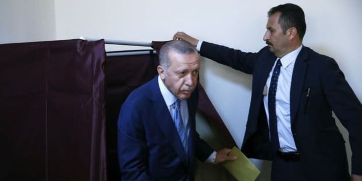 Ərdoğan ilk turda qazanır