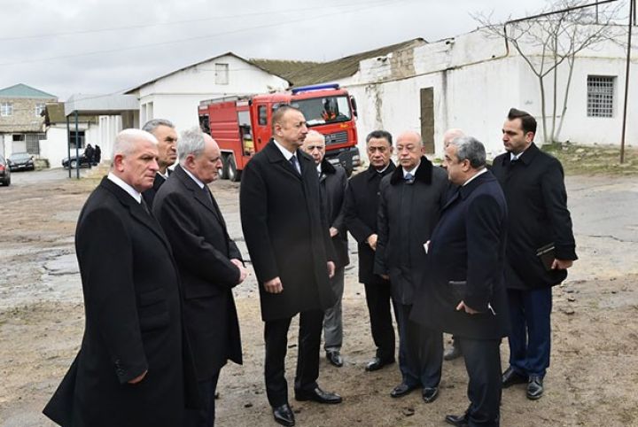 Prezident yanğın baş verən əraziyə gəlib