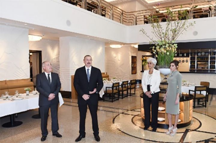 "Bu binanın sökülməsi və yerinə yeni göydələnin tikintisi planlarının qarşısını aldım"