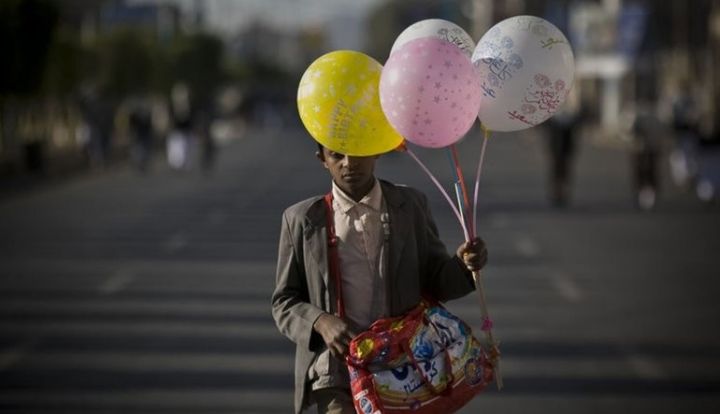 Bu ölkə 19 aydır maaş ödəmir