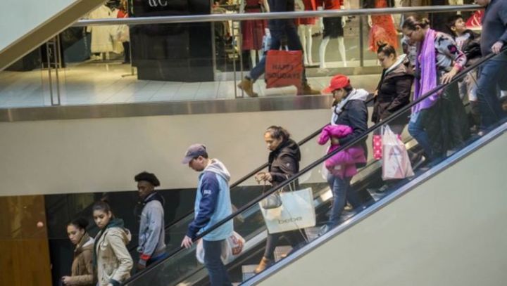 "720 milyard dollarlıq satış gözlənilir. Bir alıcı 1007 dollar xərcləyəcək"