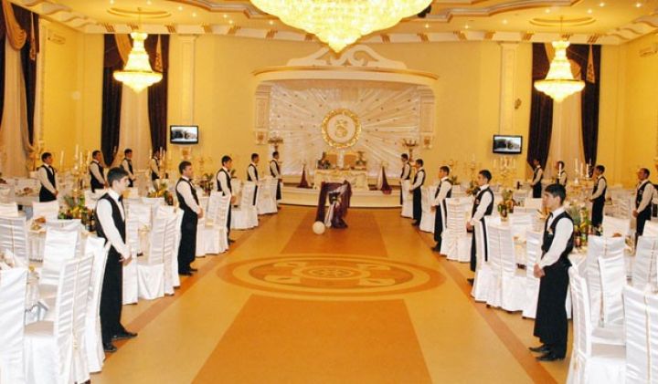 Nazirlik  böyük təəccüb və narazılıq yaradıb -“TOY SAHİBLƏRİNƏ NƏ DEYƏCƏYİMİZİ BİLMİRİK”   