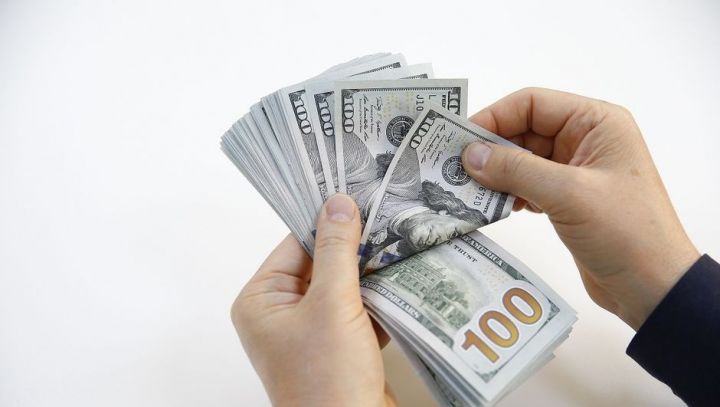 Dolların sabaha olan rəsmi məzənnəsi açıqlandı