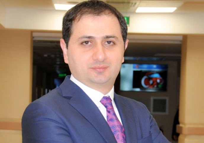 Cərrah iri holdinqin icraçı direktoru oldu