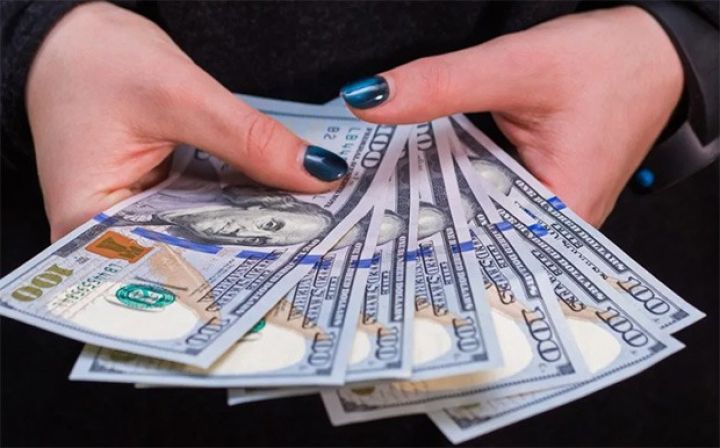 Dolların sabaha olan rəsmi məzənnəsi açıqlandı