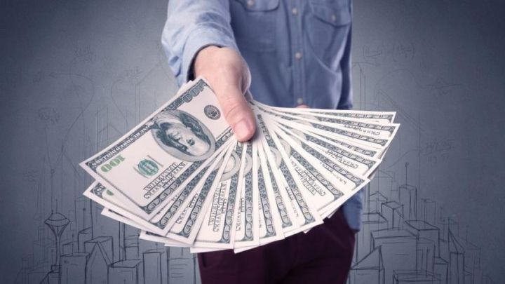 Dolların bazar ertəsinə olan rəsmi məzənnəsi açıqlandı