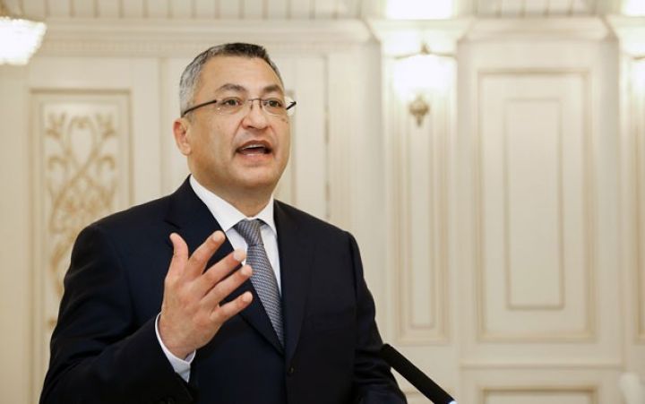 Dövlətin evini deyil, pul istəyirlər