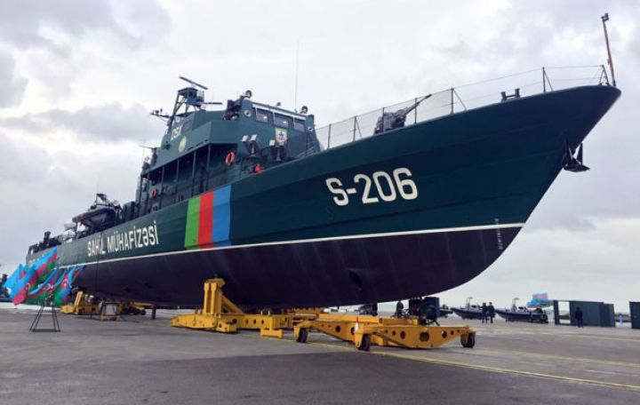 İlham Əliyev “Tufan” gəmisi ilə tanış oldu - YENİLƏNİB