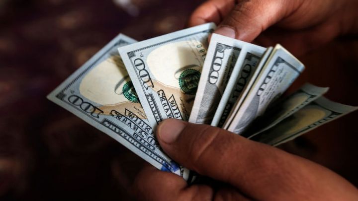 Banklarda dollar və avronun alış-satış qiymətləri - YENİLƏNİB