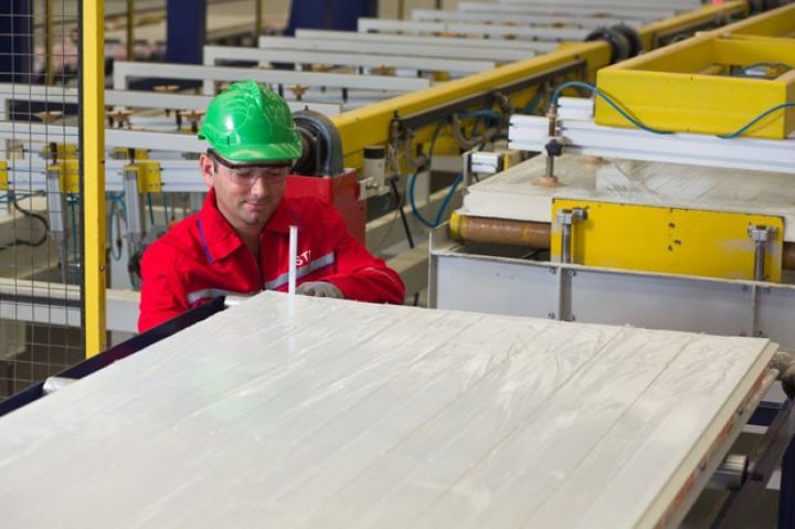 Azərbaycanda məşğul əhalinin 31%-i muzdla işləyir