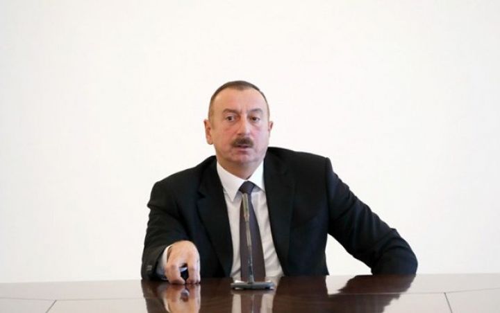 Prezident İcbari tibbi sığortadan danışdı