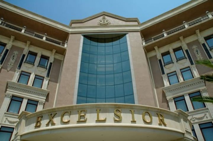"Excelsior Hotel"in mülkiyyətçisi dəyişdi