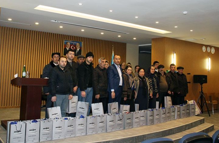 "Qazax Sement Zavodu" Novruz bayramı münasibəti ilə şəhid ailələrini ziyarət edib - FOTOLAR