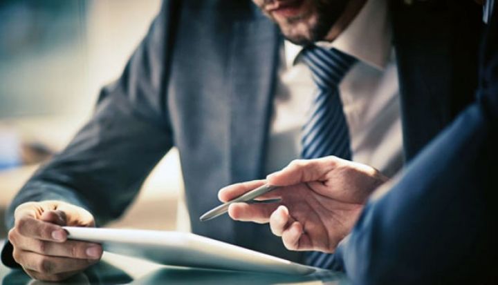 Sığorta brokerindən 1,7 milyon manatlıq qazanc 