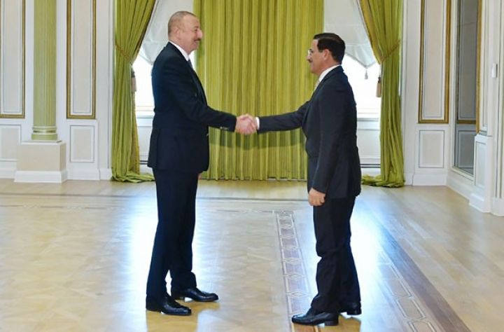 Prezident Birləşmiş Ərəb Əmirliklərinin İqtisadiyyat nazirini qəbul edib