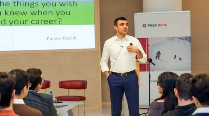 Azərbaycanın ən böyük özəl bankının sədri tələbələr ilə görüşüb