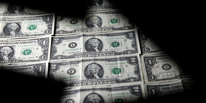 Dollarlaşma səviyyəsi 56%-dən də aşağı düşdü