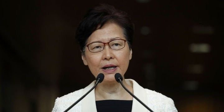 Honq Konq rəhbərliyi mübahisəli qanun layihəsini rəsmən geri çəkir