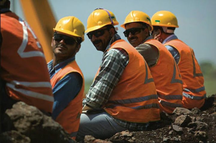 SOCAR-da  boş dayanmış işçilər ilə 2 saatlıq görüş olub  - MAAŞIN 50%-i ödəniləcək