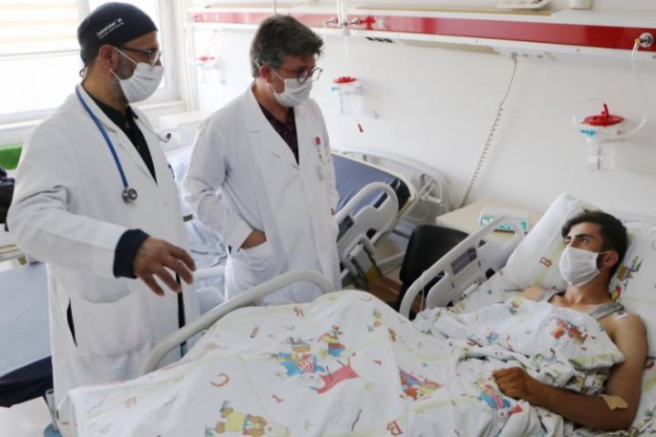 Azərbaycanda gündəlik yoluxma 2 mindən də aşağı düşdü - SON VƏZİYYƏT AÇIQLANDI