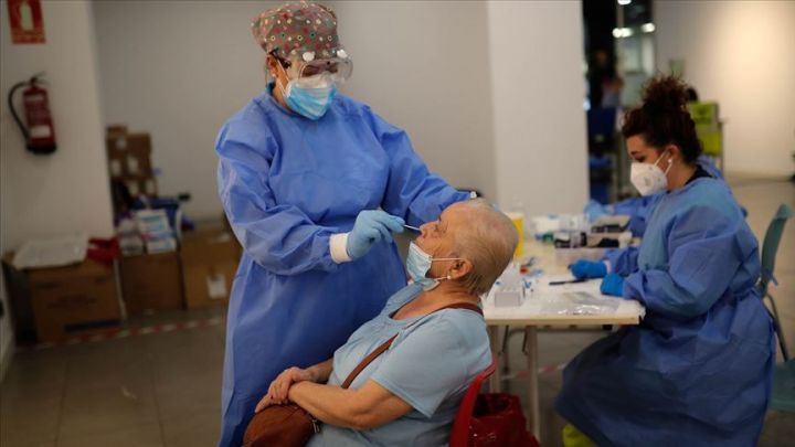 Azərbaycanda koronavirusa yoluxma yenidən rekord qırdı