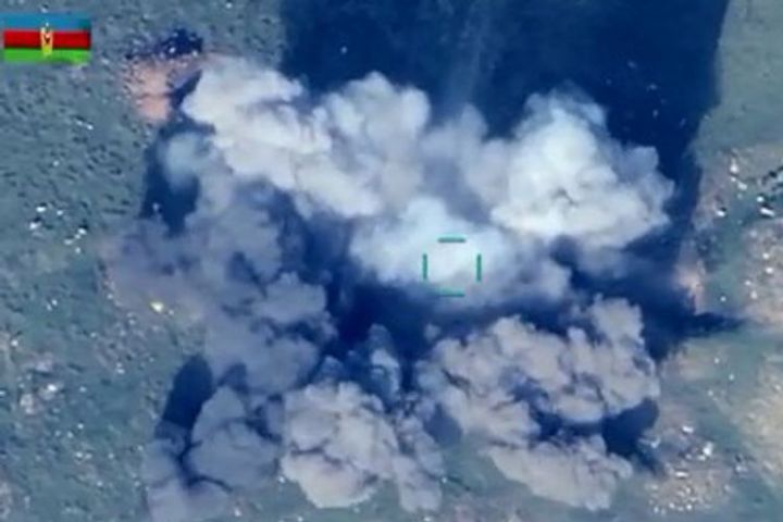 Yerdəyişməyə hazırlaşan düşmənin canlı qüvvəsi və texnikaları məhv edilib - VİDEO