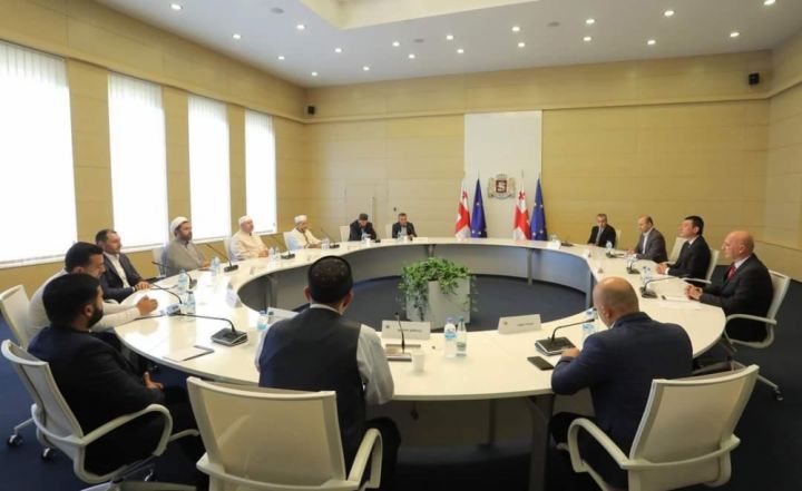 Gürcüstanda koronavirusla bağlı karantin müddəti 8 gün olacaq