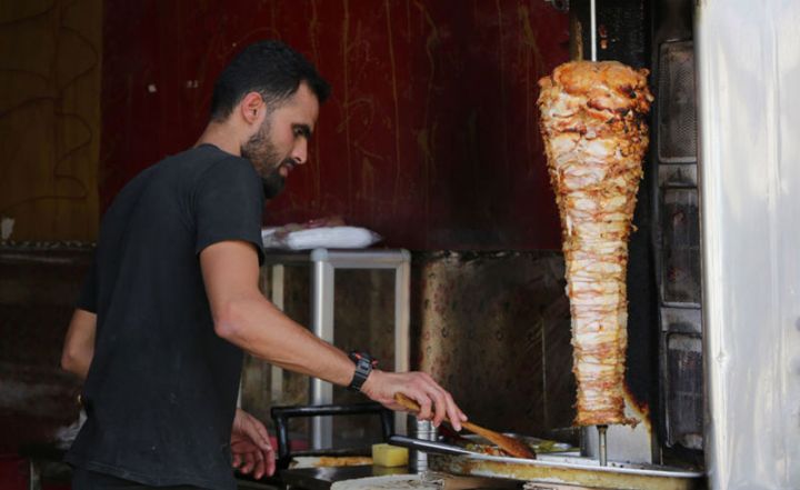 Dönərxanalarda işləyənlərlə əmək müqaviləsi bağlanacaq