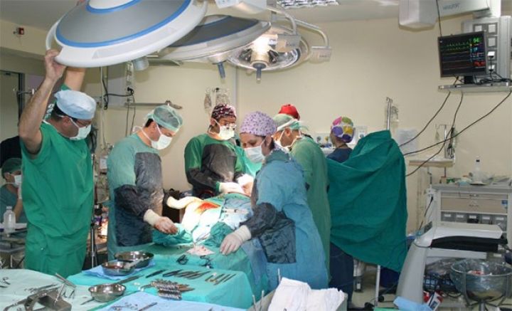 Türkiyədə ölümcül virusla bağlı 12 nəfər xəstəxanaya yerləşdirilib