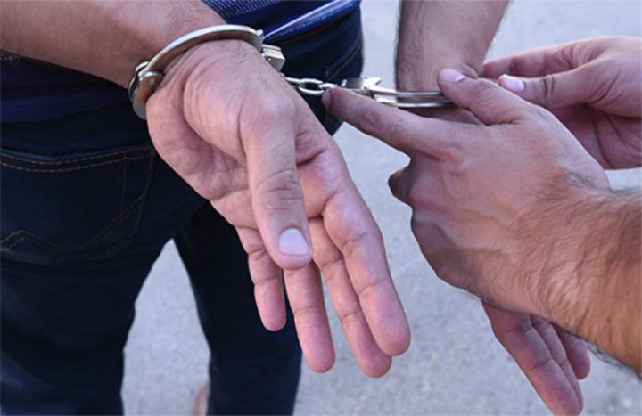 Korrupsiyaya qarşı Mübarizə Baş İdarəsi əməliyyat keçirib, idarə rəisi saxlanılıb