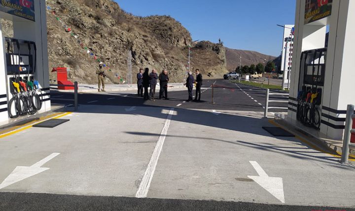 Azərbaycan Ermənistanla sərhəddə yanacaqdoldurma məntəqəsi açdı