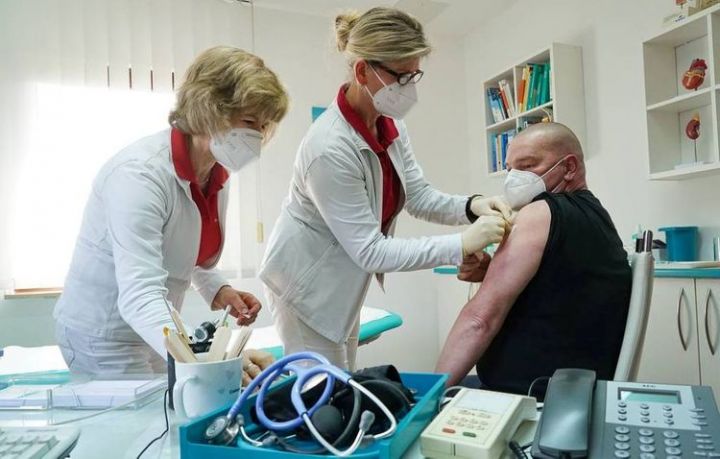 "Vaksinasiya prosesindəki uğursuzluq 100 milyard avronun itirilməsinə səbəb ola bilər"