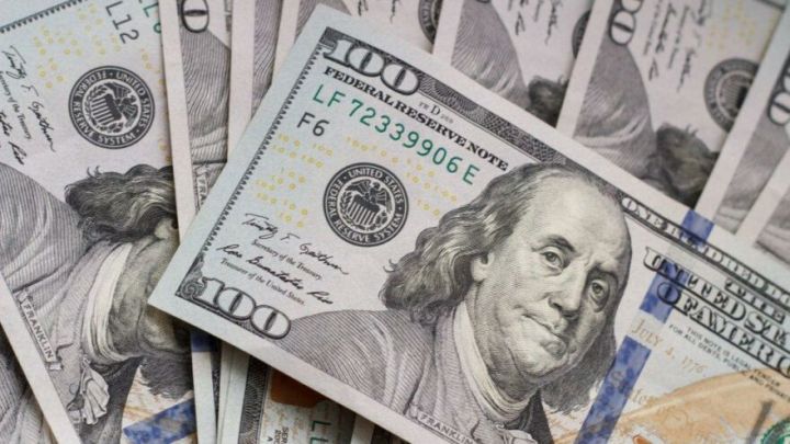 Dolların sabaha olan rəsmi məzənnəsi açıqlandı