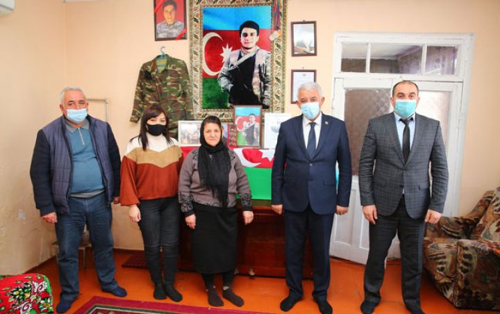 “Altis Group of Companies”in qurucusu və rəhəbəri Şamil Heydərov Şəhid ailələrinə yardım etdi